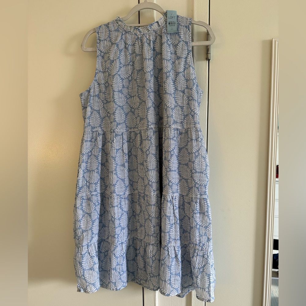 Loft tiered, high neck dress with leaves design. New with tags. Size L petite